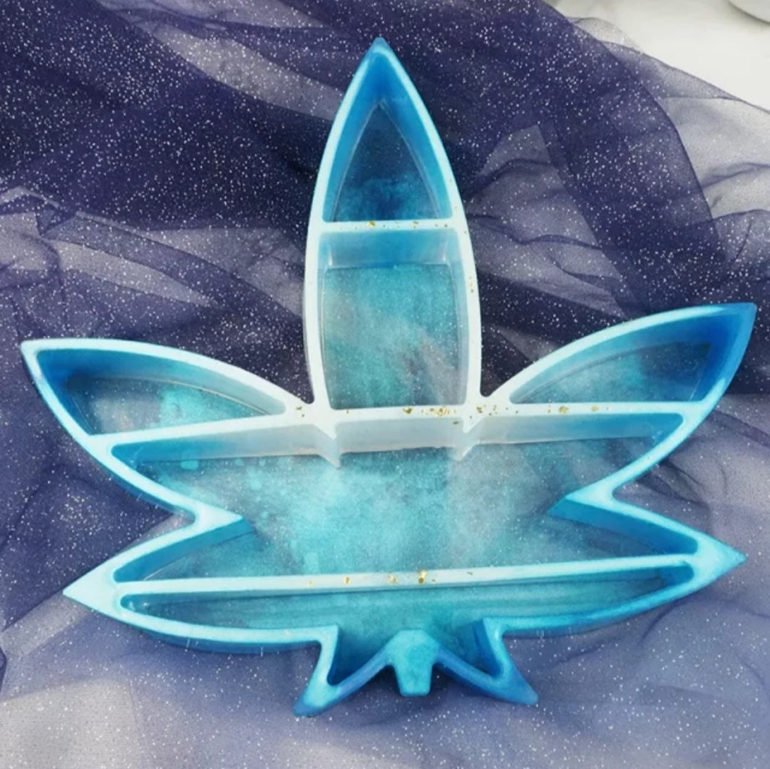 Pot Leaf Shelf Tray