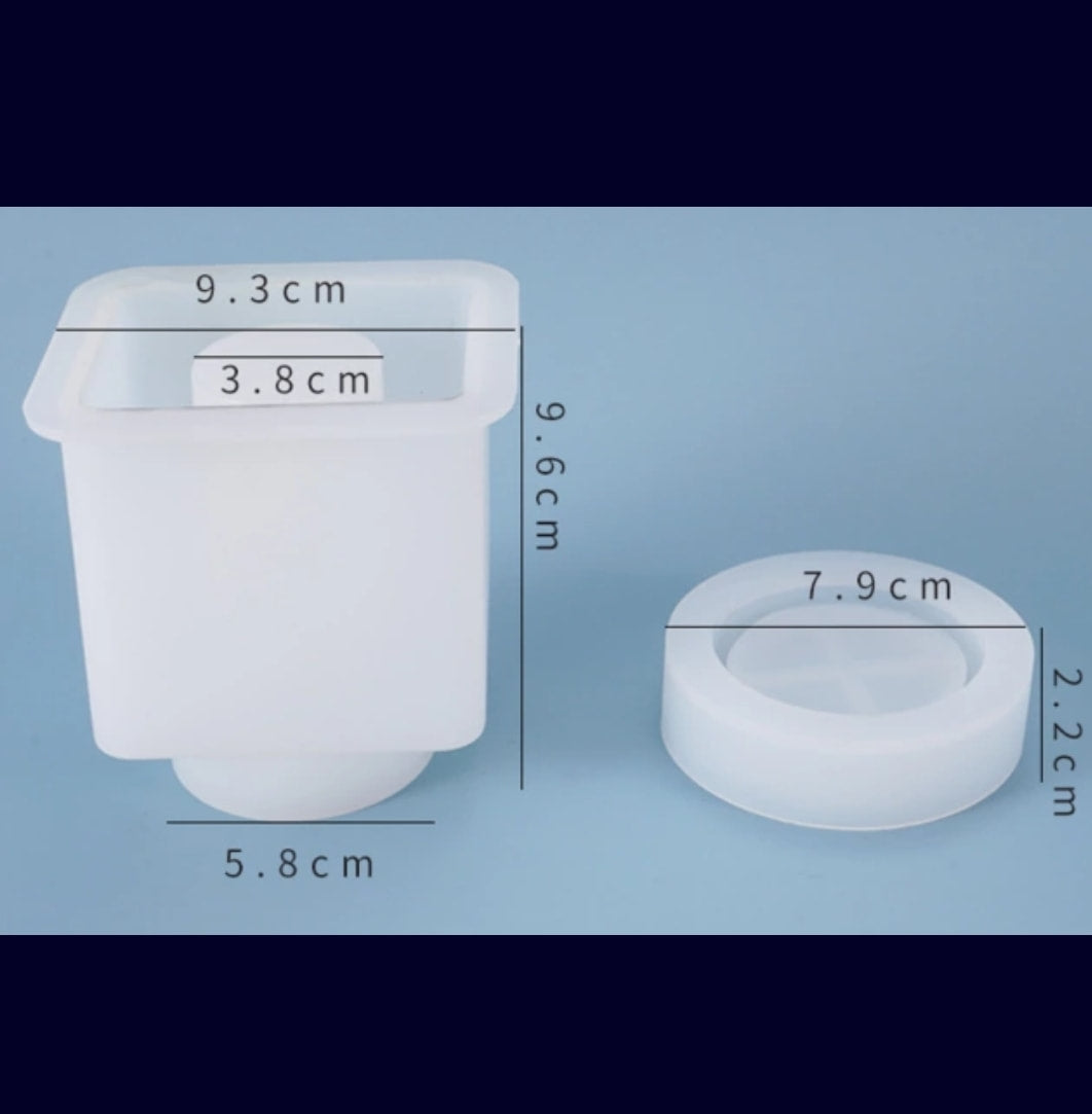 Bottle molds