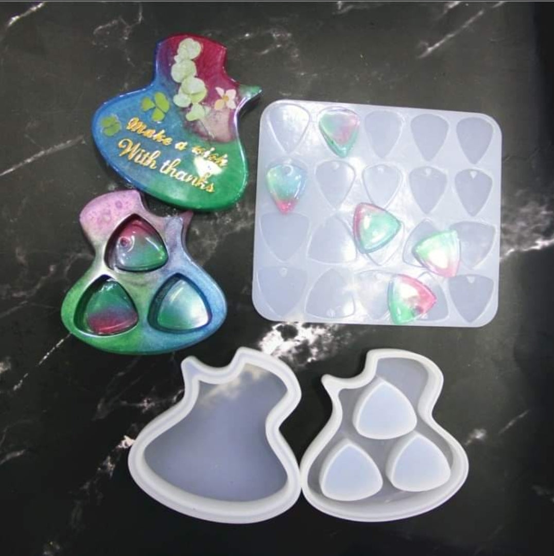 Guitar pick and holder mold